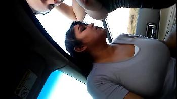 Imagem do video Chupando o coroa no carro 
